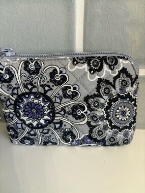 Vera Bradley Women's Cotton Deluxe Zip ID Case Wallet in the Tranquil Medallion